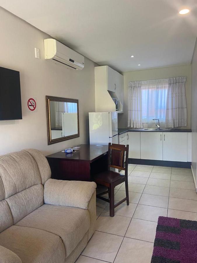 Botleng Guest House Boqate Eksteriør billede